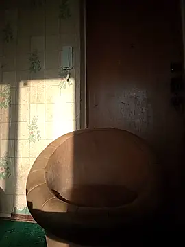 Snapshot of Tupo070481 chatting on 06/22/26, 03:25 Tupo070481 online show from 06/22/26, 03:25