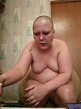 Snapshot of Tupo070481 chatting on 07/12/26, 06:26 Tupo070481 online show from 07/12/26, 06:26