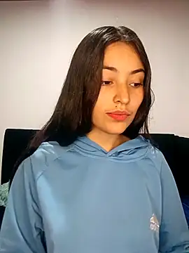 Snapshot of hotwife26 chatting on 02/09/26, 08:18 hotwife26 online show from 02/09/26, 08:18