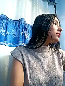 Snapshot of hotwife26 chatting on 02/17/26, 04:57 hotwife26 online show from 02/17/26, 04:57