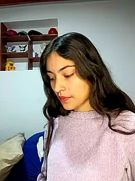 Snapshot of hotwife26 chatting on 02/20/26, 12:40 hotwife26 online show from 02/20/26, 12:40