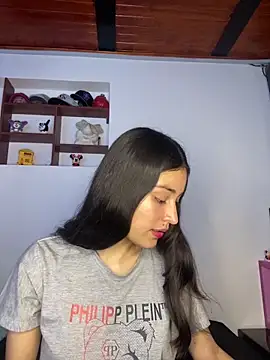 hotwife26 online show from 05/06/26, 07:52