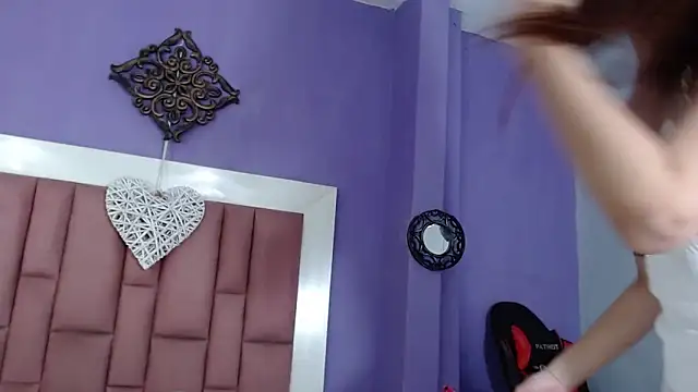 Snapshot of ChiaraLudovica chatting on 09/09/25, 02:38 ChiaraLudovica online show from 09/09/25, 02:38