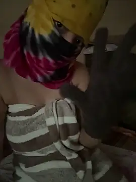 crazy111girl online show from 02/12/26, 08:53