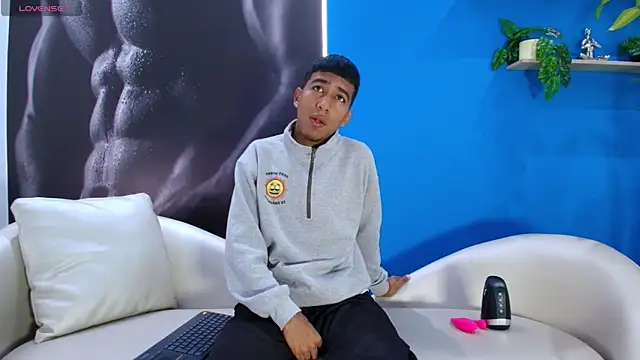 ender h0t online show from 10/09/25, 01:31