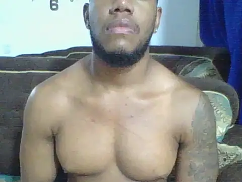 BenjaminCol  online show from 12/19/25, 03:46