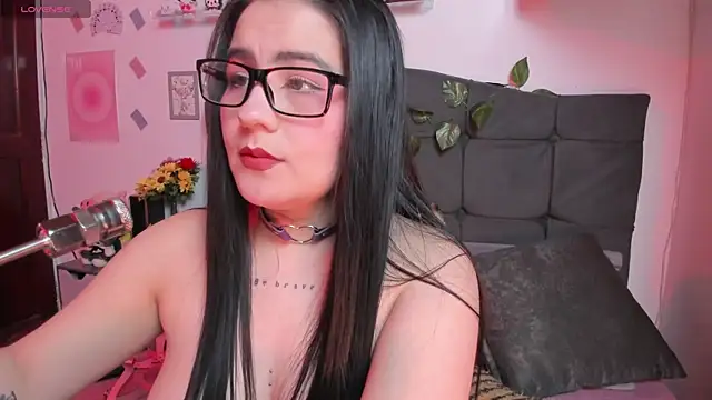 Fia   online show from 10/02/25, 01:45