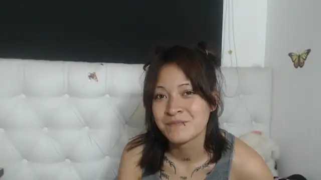 Snapshot of evelynesex chatting on 04/09/26, 02:22 evelynesex online show from 04/09/26, 02:22