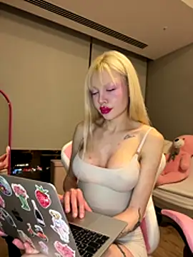 Sindyyy228 online show from 11/20/25, 10:42