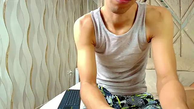 Couplex xxx online show from 09/20/25, 01:28