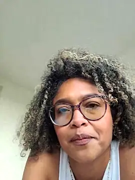 BiiancaEstradaa online show from 02/09/26, 10:14