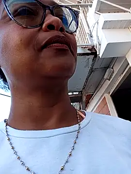 BiiancaEstradaa online show from 03/15/26, 12:33