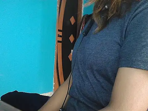 meghbalikargolponoy09 online show from 11/16/25, 09:26