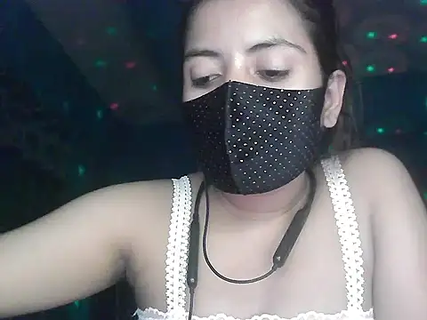 Snapshot of meghbalikargolponoy09 chatting on 01/15/26, 04:11 meghbalikargolponoy09 online show from 01/15/26, 04:11