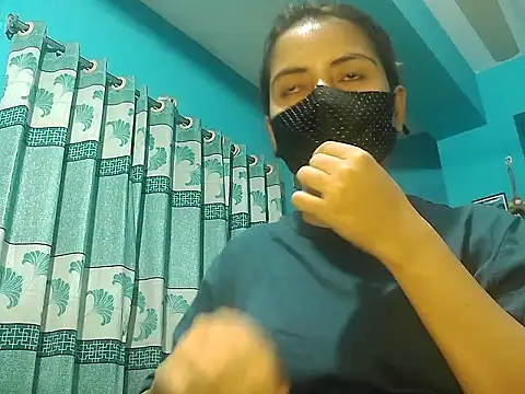 Snapshot of meghbalikargolponoy09 chatting on 01/17/26, 01:27 meghbalikargolponoy09 online show from 01/17/26, 01:27