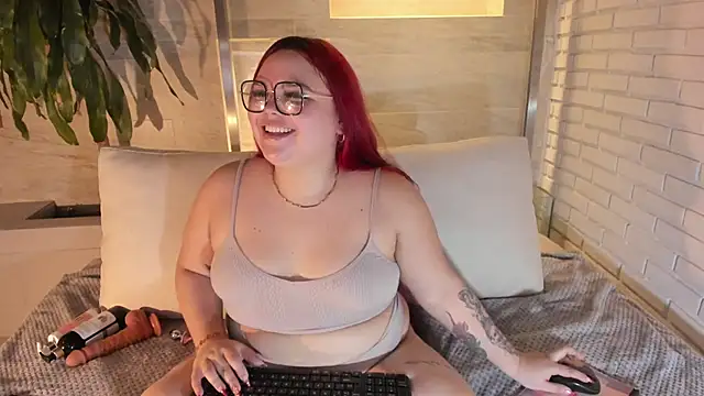 Lushi Love online show from 06/08/26, 02:23