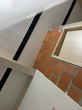 Mia jhoonson online show from 11/29/25, 12:57