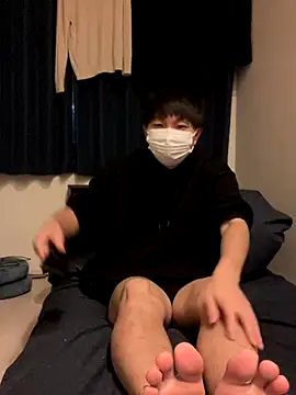 Snapshot of ta_ku16 chatting on 11/05/25, 02:17 ta ku16 online show from 11/05/25, 02:17