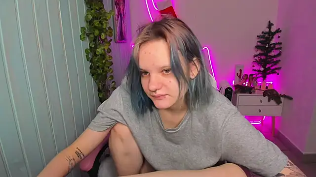 Elieiza xo online show from 12/15/25, 09:13