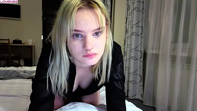 Elieiza xo online show from 05/26/26, 05:20