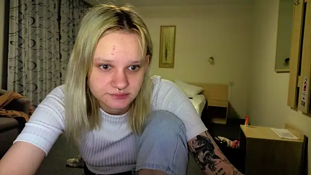 Elieiza xo online show from 05/27/26, 07:00