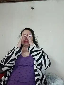 Snapshot of marmary84 chatting on 07/06/26, 04:53 marmary84 online show from 07/06/26, 04:53