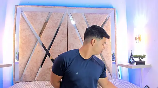 jayd muscle online show from 11/15/25, 03:26