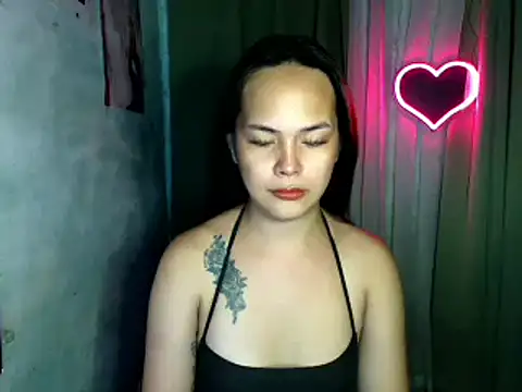 Snapshot of sweetsassyxx chatting on 02/11/26, 03:50 sweetsassyxx online show from 02/11/26, 03:50