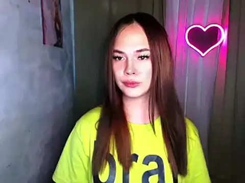 Snapshot of sweetsassyxx chatting on 03/10/26, 06:29 sweetsassyxx online show from 03/10/26, 06:29