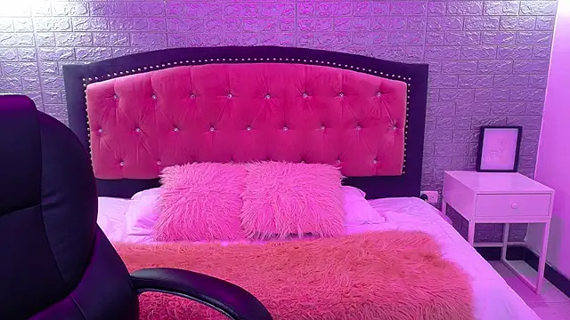 Natalie loffreda online show from 10/07/25, 02:53