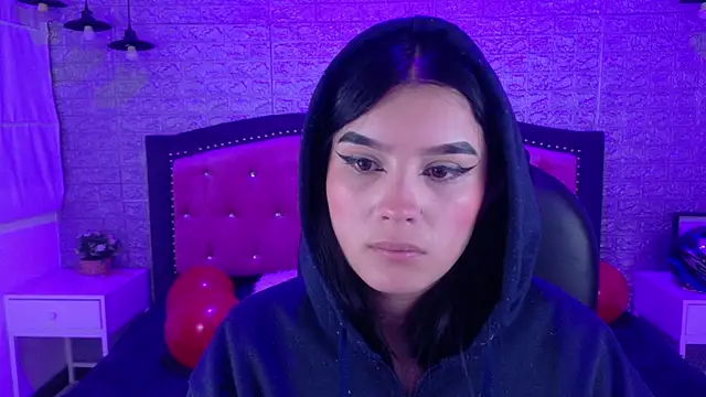 Natalie loffreda online show from 02/18/26, 03:24