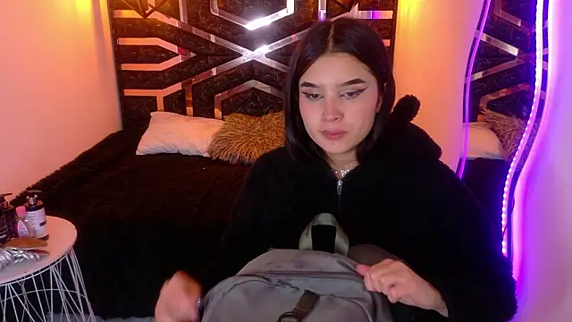 Natalie loffreda online show from 03/12/26, 08:37