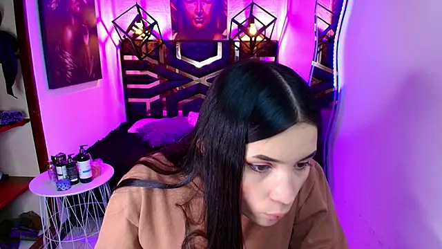 Natalie loffreda online show from 06/06/26, 08:13