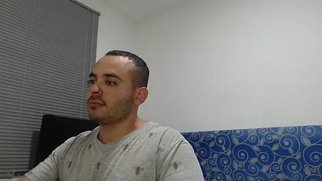 Snapshot of Ana_ThiagoxX chatting on 02/03/26, 06:40 Ana ThiagoxX online show from 02/03/26, 06:40