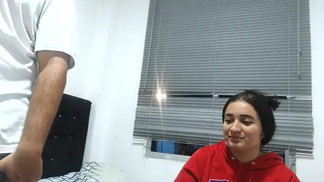 Snapshot of Ana_ThiagoxX chatting on 03/22/26, 03:32 Ana ThiagoxX online show from 03/22/26, 03:32