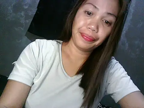 Snapshot of sweet_bunnie chatting on 02/19/26, 06:26 sweet bunnie online show from 02/19/26, 06:26