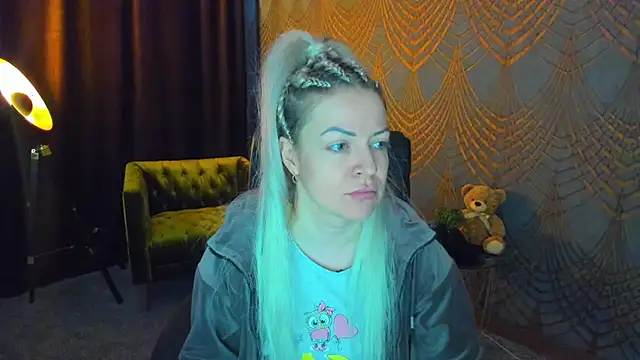 Anna Snows online show from 04/27/26, 05:49