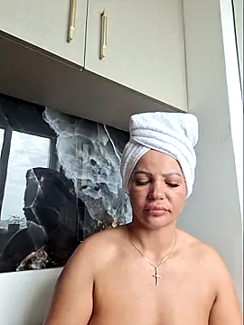Snapshot of Ella_sweety00 chatting on 06/16/26, 07:22 Ella sweety00 online show from 06/16/26, 07:22