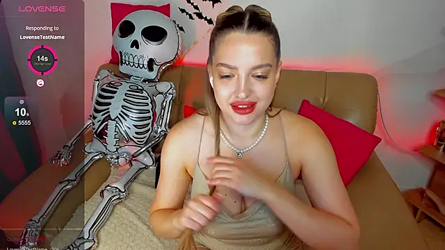 Emma  Ross online show from 10/27/25, 02:48