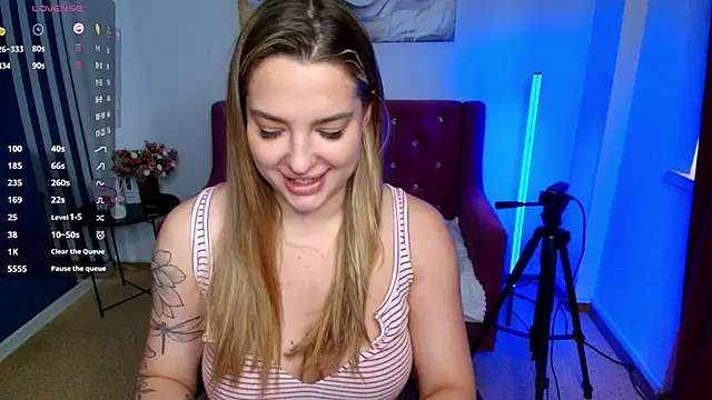 Emma  Ross online show from 06/14/26, 02:24