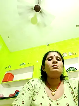 Snapshot of Hot-piuy chatting on 09/19/25, 05:46 Hot-piuy online show from 09/19/25, 05:46