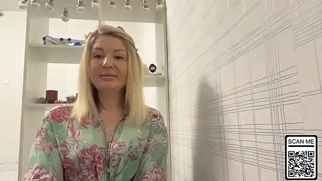 Blondie xoxoxo online show from 12/14/25, 09:36