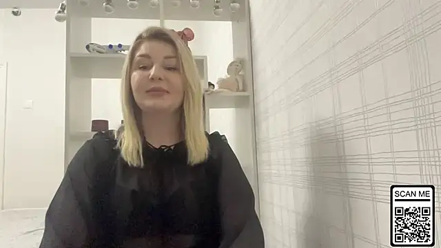 Blondie xoxoxo online show from 01/16/26, 04:33