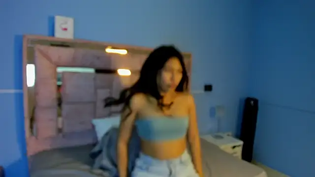 Snapshot of LICKY_LOV chatting on 09/12/25, 03:06 LICKY LOV online show from 09/12/25, 03:06