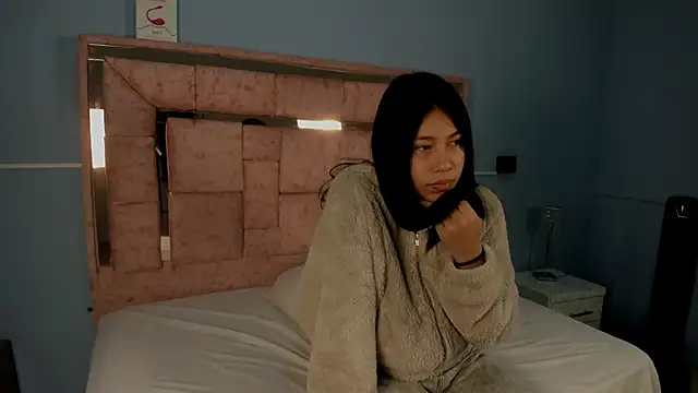 Snapshot of LICKY_LOV chatting on 10/09/25, 03:15 LICKY LOV online show from 10/09/25, 03:15