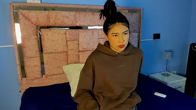 Snapshot of LICKY_LOV chatting on 10/25/25, 03:14 LICKY LOV online show from 10/25/25, 03:14