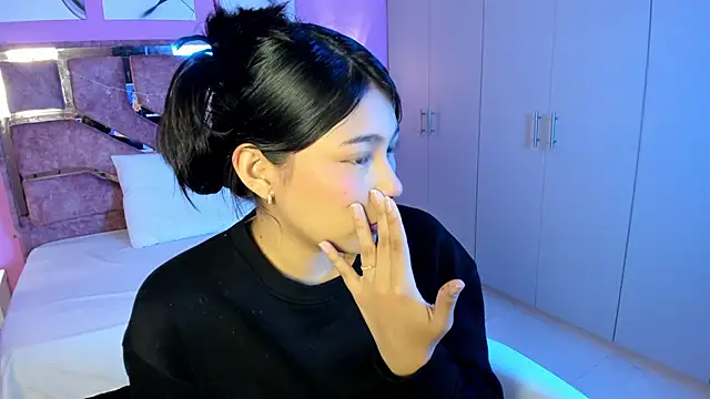 Snapshot of LICKY_LOV chatting on 01/07/26, 12:18 LICKY LOV online show from 01/07/26, 12:18