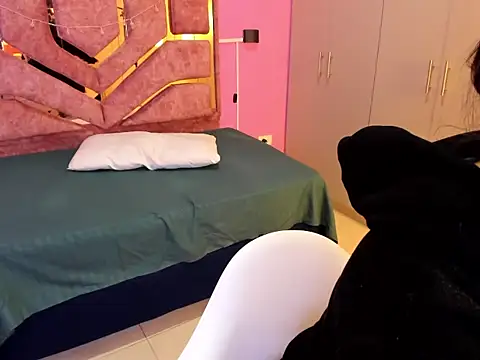 Snapshot of LICKY_LOV chatting on 01/14/26, 12:22 LICKY LOV online show from 01/14/26, 12:22