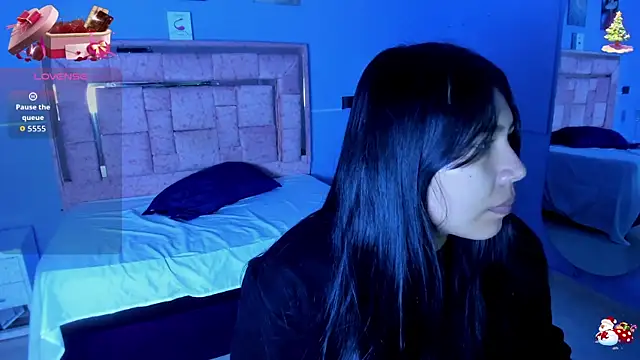 Snapshot of LICKY_LOV chatting on 02/14/26, 03:14 LICKY LOV online show from 02/14/26, 03:14