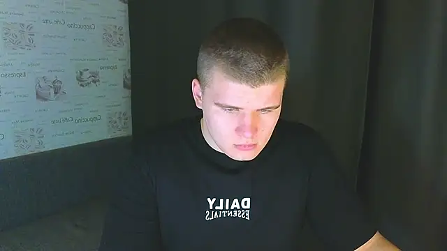 Snapshot of kittenmurr chatting on 09/10/25, 09:04 kittenmurr online show from 09/10/25, 09:04